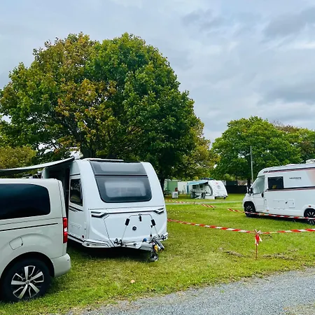 5 Sterne Wohnwagen *