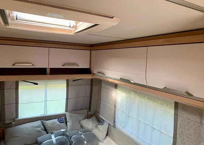 5 Sterne Wohnwagen Direkt An Der Messe - Beheizt- Inklusive Stellplatz & Wlan - New Caravan At Fairground - Inclusive Caravanparking & Wlan - Direkt Messegelaende-duschraeume Vor Ort - Kitchen - Heating