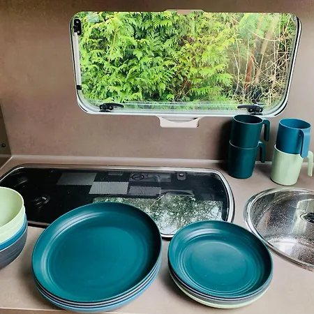 Appartamento 5 Sterne Wohnwagen Direkt An Der Messe - Beheizt- Inklusive Stellplatz & Wlan - New Caravan At Fairground - Inclusive Caravanparking & Wlan - Direkt Messegelaende-duschraeume Vor Ort - Kitchen - Heating